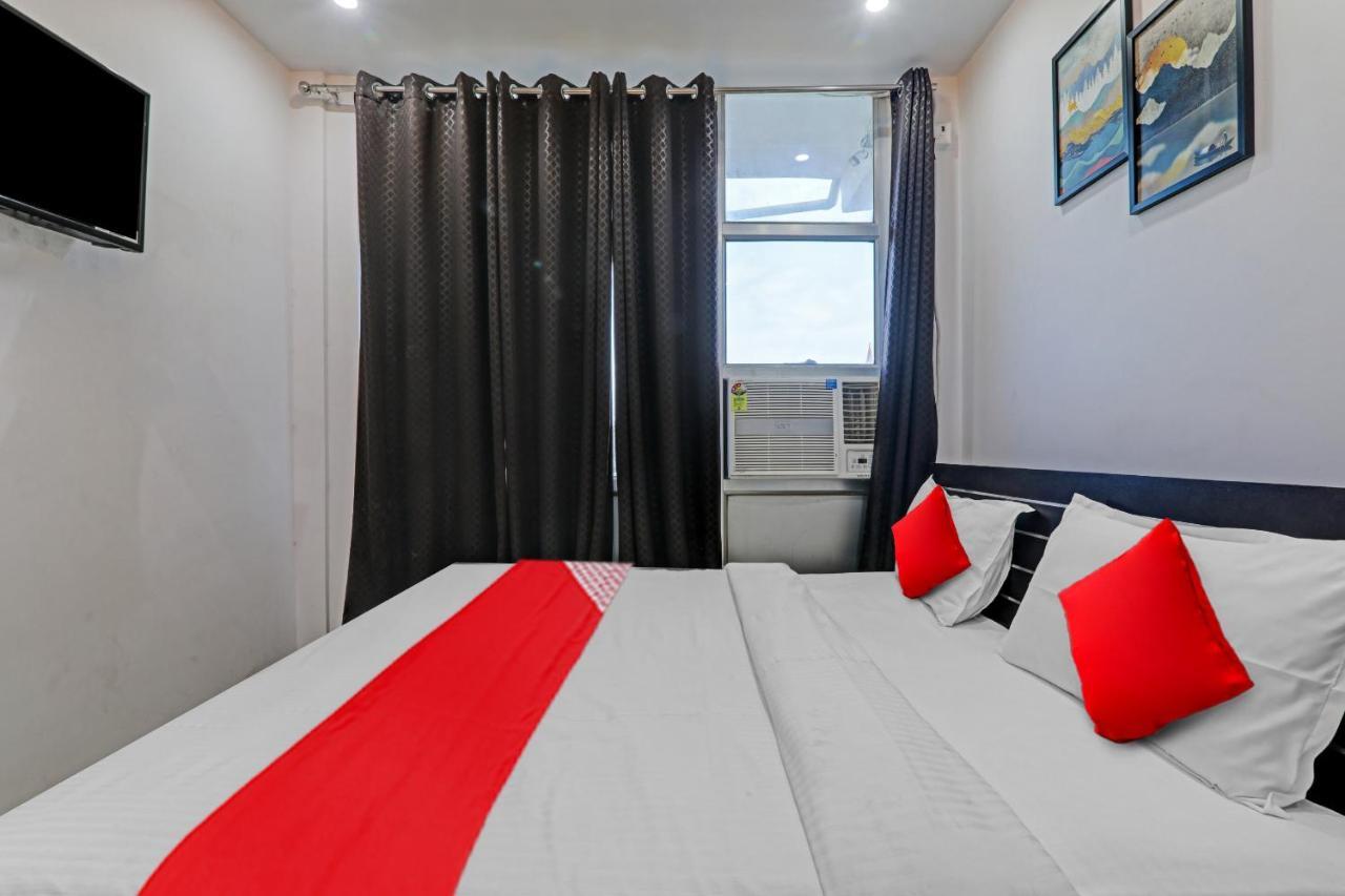 Oyo Flagship 81064 Chaudhary In Hotel Gorakhpur Bagian luar foto