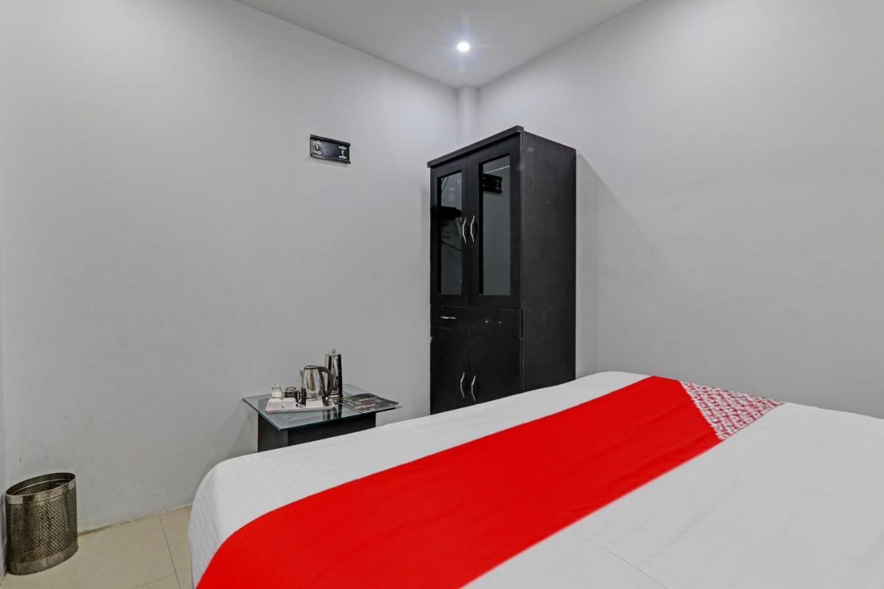 Oyo Flagship 81064 Chaudhary In Hotel Gorakhpur Bagian luar foto