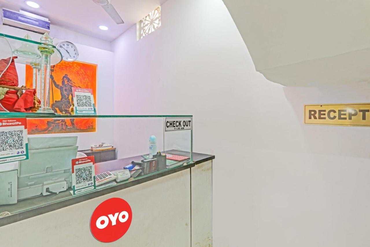 Oyo Flagship 81064 Chaudhary In Hotel Gorakhpur Bagian luar foto