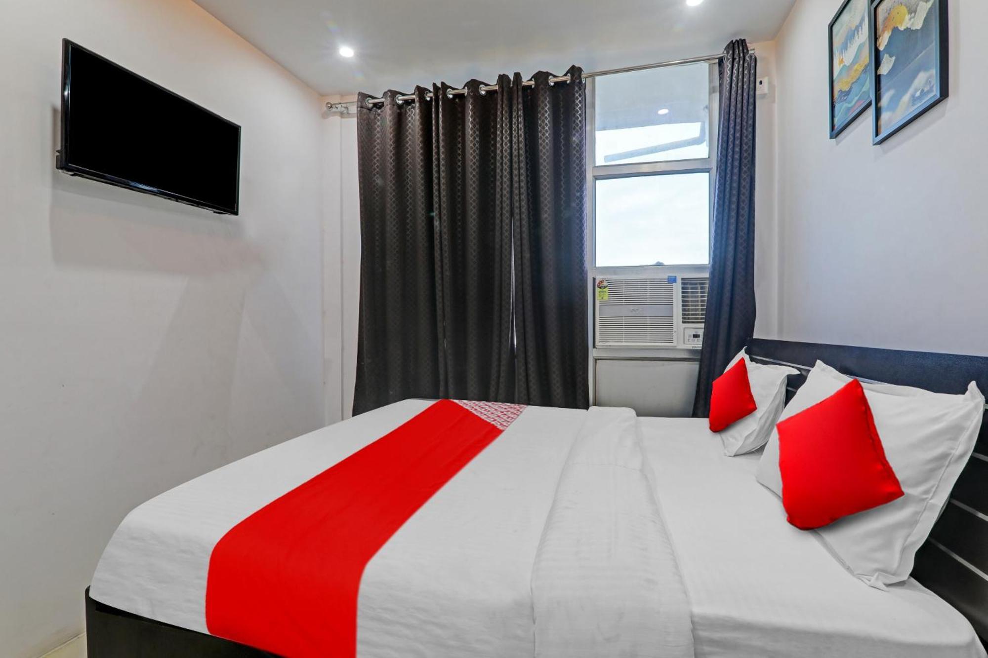 Oyo Flagship 81064 Chaudhary In Hotel Gorakhpur Bagian luar foto